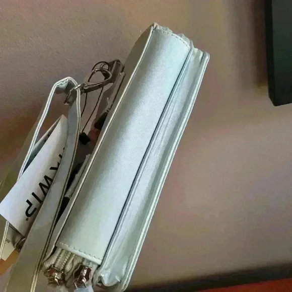 Brand New IHKWIP Convertible Wear Everywhere RFID Wallet Crossbody Silver Color - Picture 11 of 13